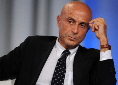 Migranti, Minniti: “Diallo rimpatriato. Lo Stato funziona, niente demagogia”