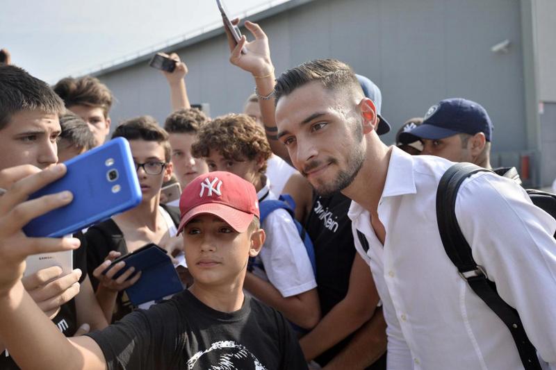 De Sciglio, agente: “A luglio 2016 venne ceduto alla Juve in prestito, poi…” De Sciglio, agente: “A luglio 2016 venne ceduto alla Juve in prestito, poi…”