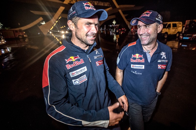 CYRIL DESPRES E LA PEUGEOT DKR  VINCONO  IL  SILK WAY RALLY 2017