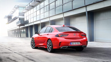 Nuova Opel Insignia GSi: dedicata a chi ama le auto speciali