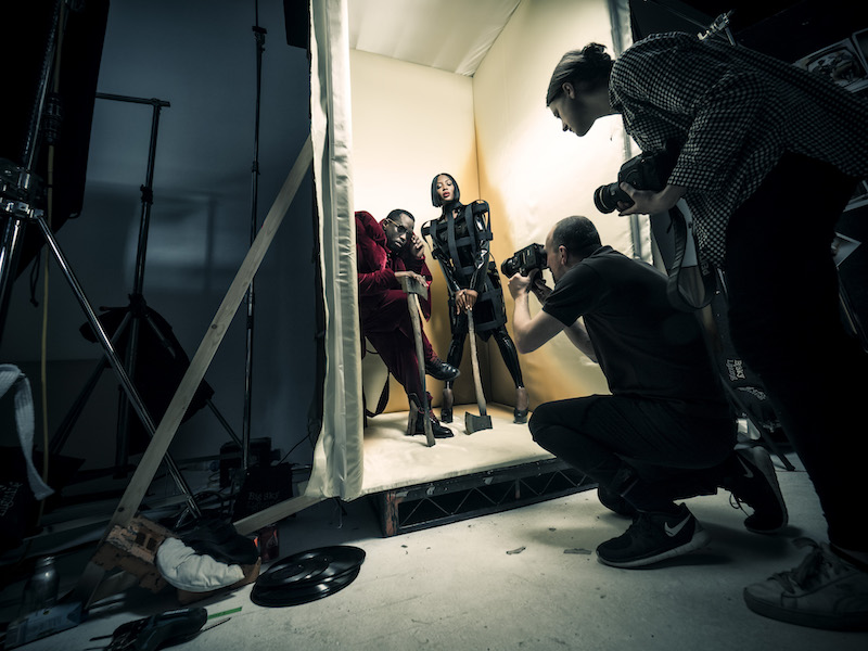 Tim Walker firma il Calendario Pirelli 2018 Tim Walker firma il Calendario Pirelli 2018