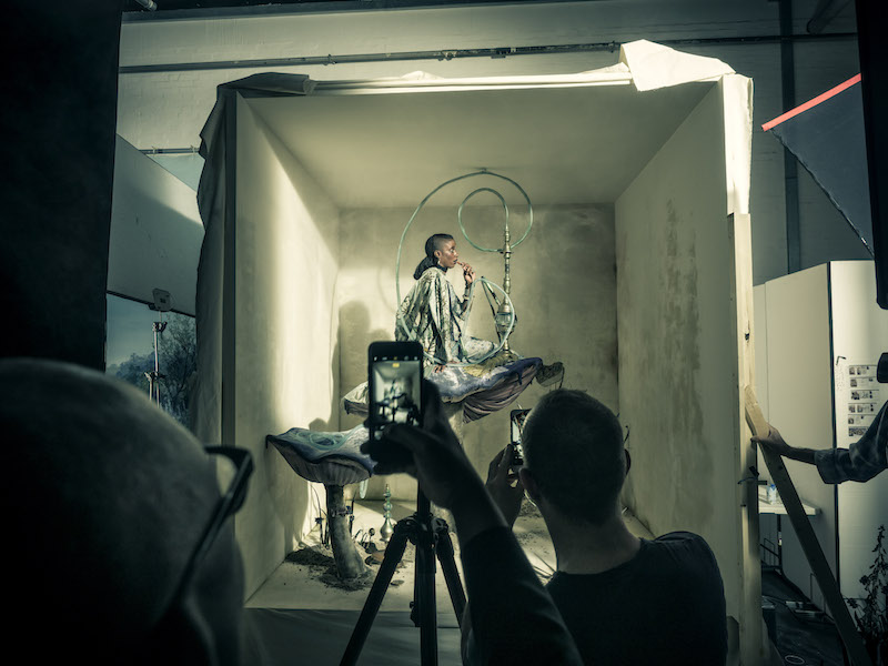 Tim Walker firma il Calendario Pirelli 2018 Tim Walker firma il Calendario Pirelli 2018