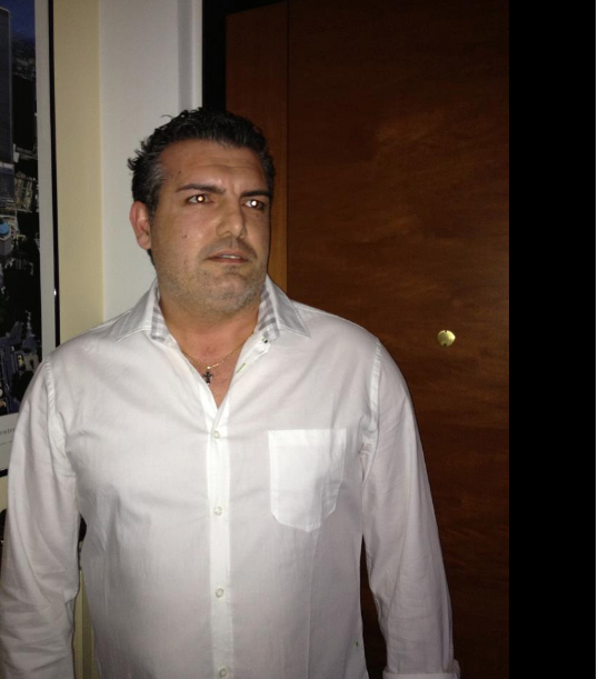 Coppia gay rifiutata in Calabria, chi è il proprietario della guesthouse Coppia gay rifiutata in Calabria, chi è il proprietario della guesthouse