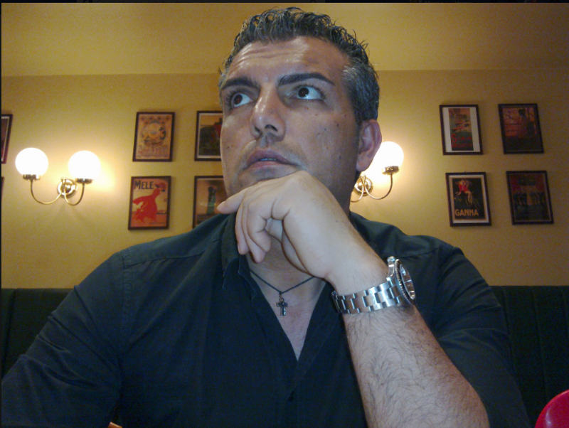 Coppia gay rifiutata in Calabria, chi è il proprietario della guesthouse Coppia gay rifiutata in Calabria, chi è il proprietario della guesthouse