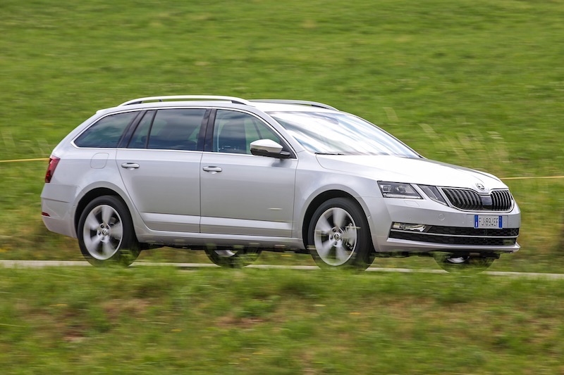 Skoda Octavia: nuovo design per un look di forte impatto Skoda Octavia: nuovo design per un look di forte impatto