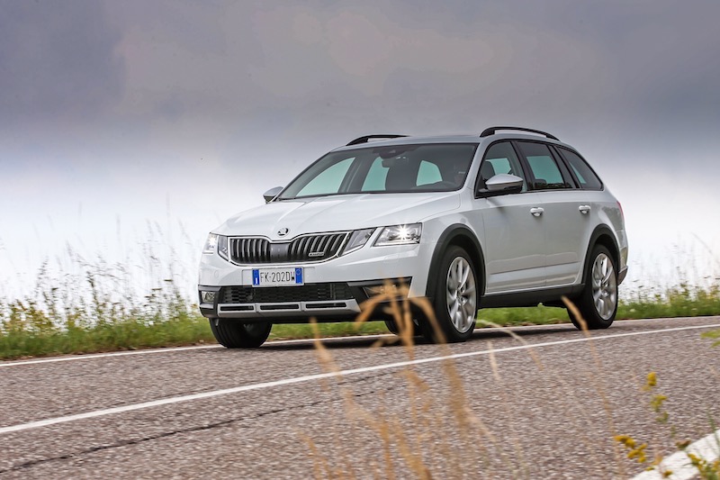 Skoda Octavia: nuovo design per un look di forte impatto Skoda Octavia: nuovo design per un look di forte impatto