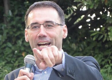 Rai, nuova presa in giro a Milano. Peluffo: “Mantenga gli impegni”