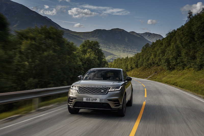 Range Rover Velar: ridefinisce il concetto di SUV