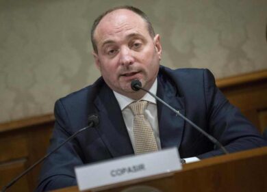 Sicurezza, Stucchi (presidente del Copasir): aumentare l’organico del 20%
