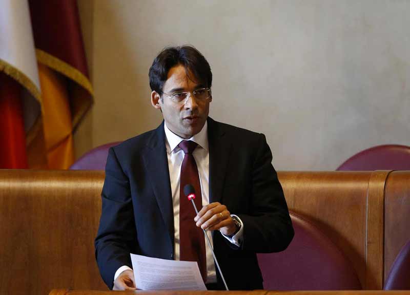 Roma, Raggi travolta dalle dimissioni. Mazzillo lascia anche il Patrimonio Roma, Raggi travolta dalle dimissioni. Mazzillo lascia anche il Patrimonio
