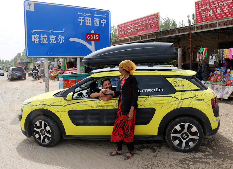 Citroën C4 Cactus: da Milano a Pechino. Impresa compiuta con successo! Citroën C4 Cactus: da Milano a Pechino. Impresa compiuta con successo!