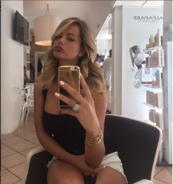 Natalia Bush: estate con il vento in poppa per l’ex di Gué Pequeno – LE FOTO