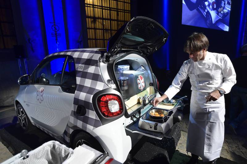 Smart forfood: il primo ristorante stellato itinerante Smart forfood: il primo ristorante stellato itinerante