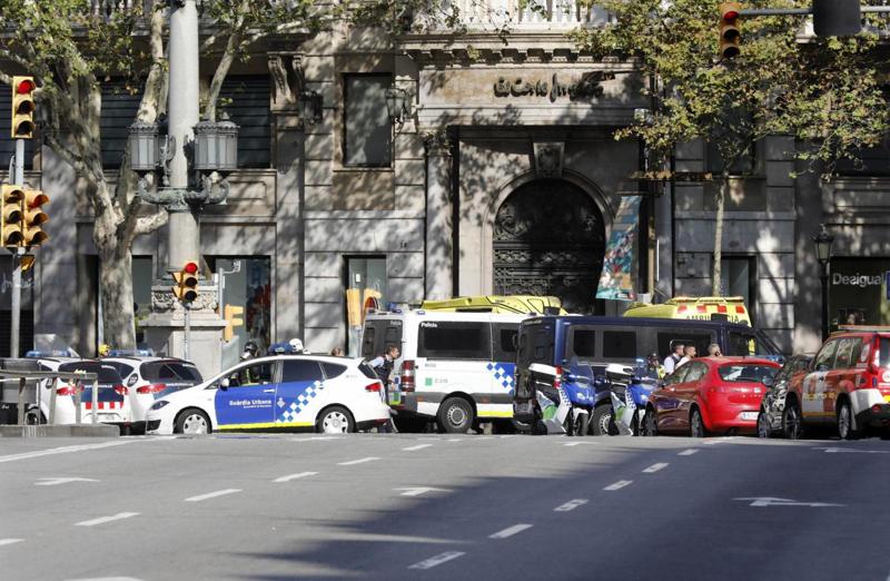 Barcellona, ecco i nomi dei jihadisti Barcellona, ecco i nomi dei jihadisti