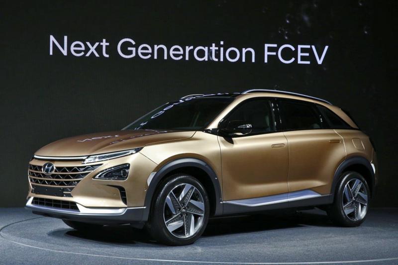 Hyundai: presentato il nuovo SUV Fuel Cell Hyundai: presentato il nuovo SUV Fuel Cell