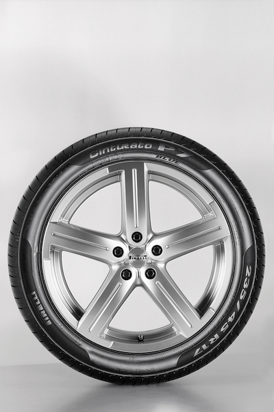 Pirelli: debutta il nuovo Cinturato P7 Blue Pirelli: debutta il nuovo Cinturato P7 Blue