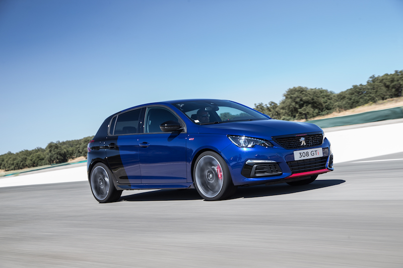Nuova Peugeot 308 GTi: il Leone ruggisce ancora Nuova Peugeot 308 GTi: il Leone ruggisce ancora
