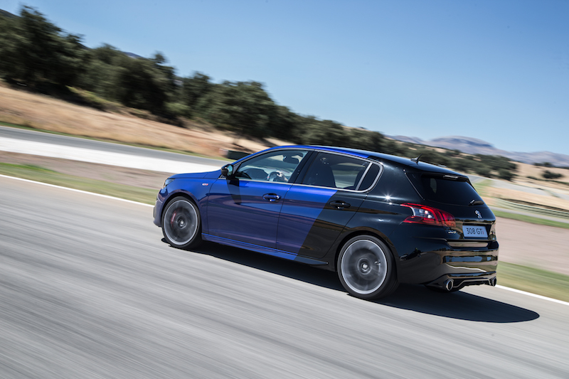 Nuova Peugeot 308 GTi: il Leone ruggisce ancora Nuova Peugeot 308 GTi: il Leone ruggisce ancora