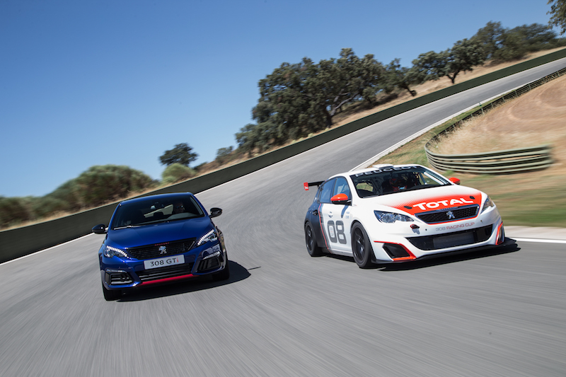 Nuova Peugeot 308 GTi: il Leone ruggisce ancora Nuova Peugeot 308 GTi: il Leone ruggisce ancora