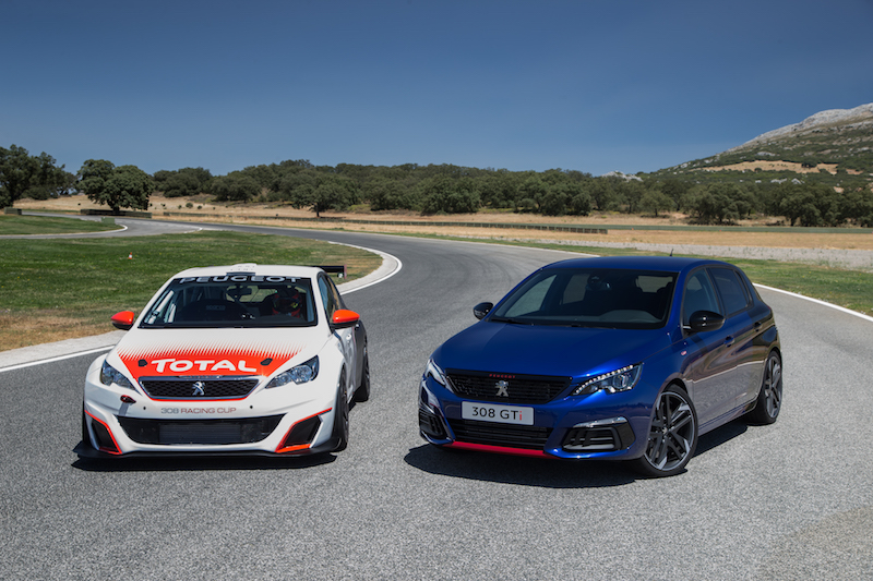 Nuova Peugeot 308 GTi: il Leone ruggisce ancora Nuova Peugeot 308 GTi: il Leone ruggisce ancora