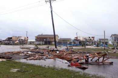 Harvey, almeno 18 vittime e 42 miliardi di danni. Trump: “Disastro epocale”