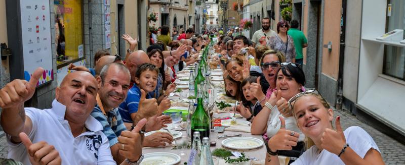 Domenica a Bormio la pizzoccherata più lunga d’Italia Domenica a Bormio la pizzoccherata più lunga d’Italia