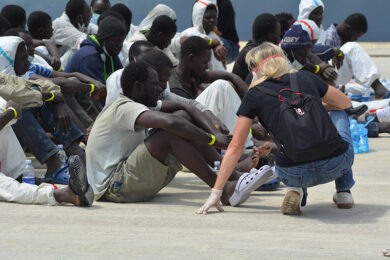 Migranti, sbarchi crollati del 14%
