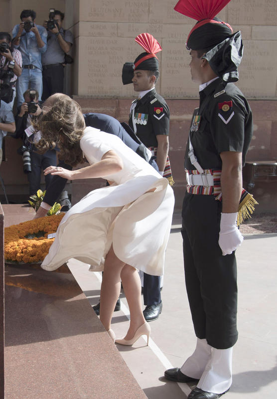 Kate Middleton e William, terzo bebè in arrivo. Gravidanza difficile perché… Kate Middleton e William, terzo bebè in arrivo. Gravidanza difficile perché…