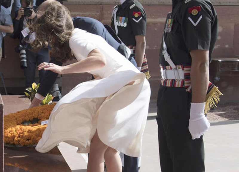 Kate Middleton e William, terzo bebè in arrivo. Gravidanza difficile perché… Kate Middleton e William, terzo bebè in arrivo. Gravidanza difficile perché…