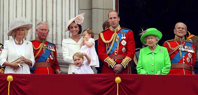 Kate Middleton veste Prada. FOTO Kate Middleton veste Prada. FOTO