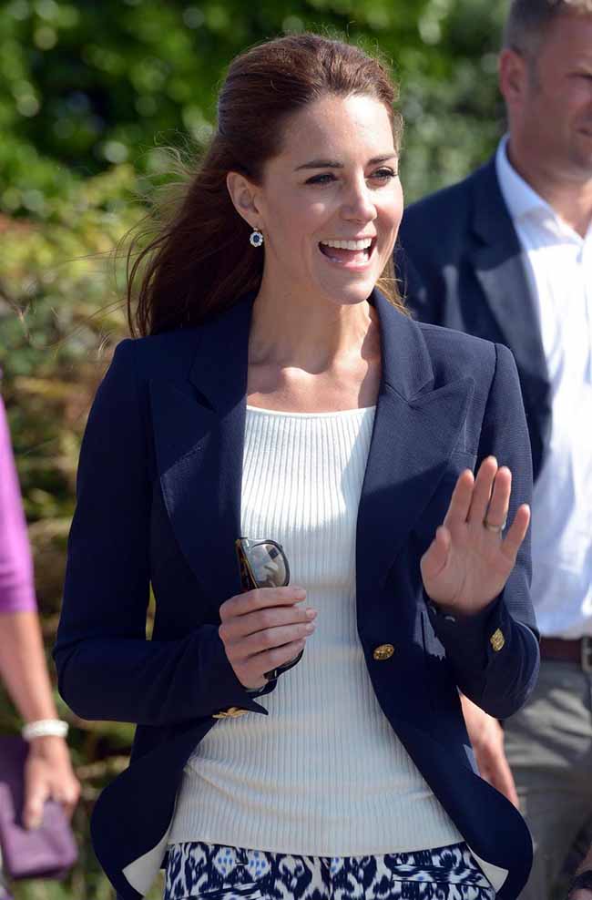 Kate Middleton veste Prada. FOTO Kate Middleton veste Prada. FOTO