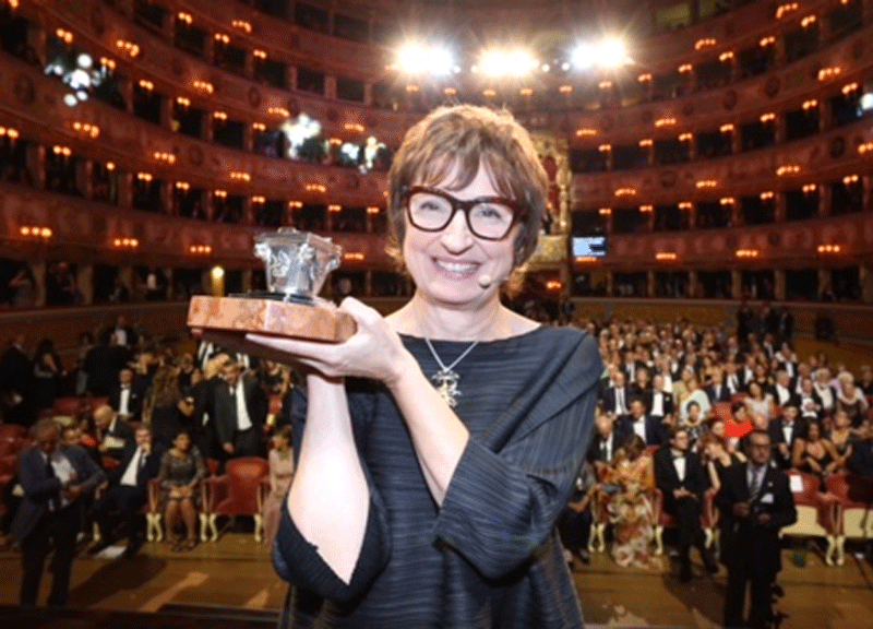Libri, Premio Campiello: vince Donatella Di Pietrantonio con ‘L’Arminuta’ Libri, Premio Campiello: vince Donatella Di Pietrantonio con ‘L’Arminuta’