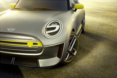 Francoforte 2017 Mini presenta uno studio di design completamente elettrico.