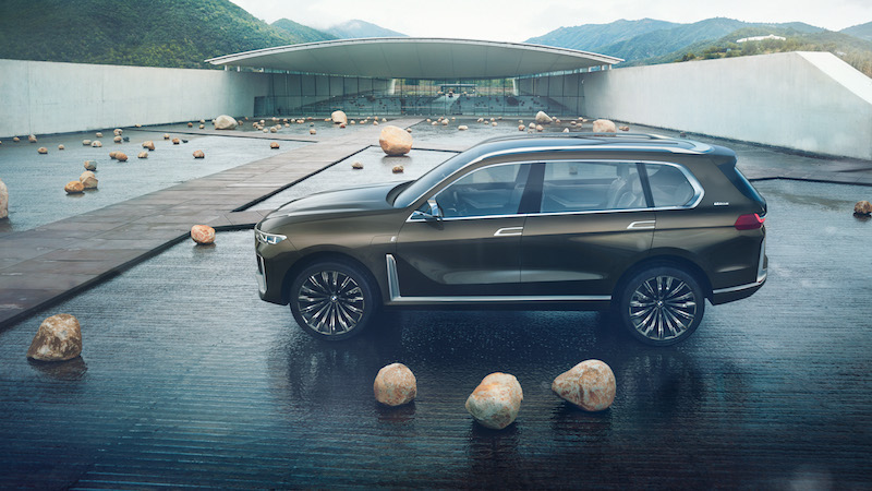 Francoforte 2017: BMW Concept X7 iPerformance: la nuova frontiera dei Suv