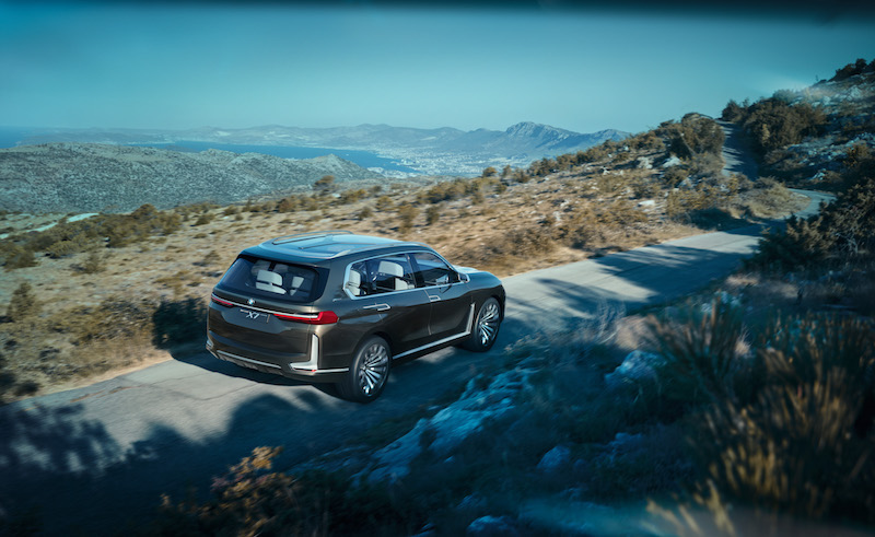 Francoforte 2017: BMW Concept X7 iPerformance: la nuova frontiera dei Suv