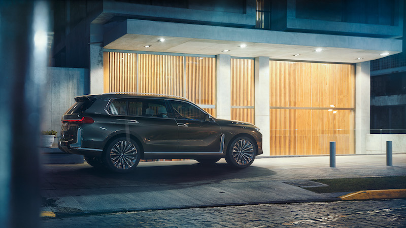 Francoforte 2017: BMW Concept X7 iPerformance: la nuova frontiera dei Suv