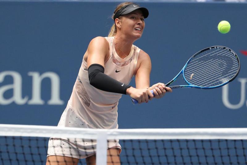 Sharapova: “Quella volta che Serena Williams piangeva in spogliatoio…” Sharapova: “Quella volta che Serena Williams piangeva in spogliatoio…”
