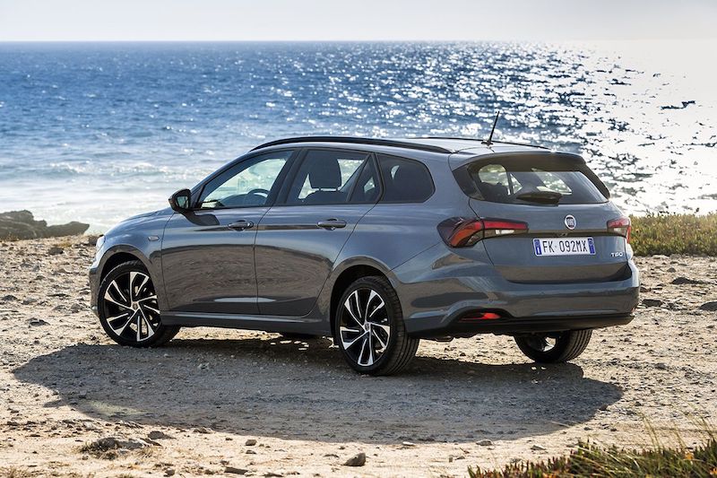 Debutta la nuova Fiat Tipo S-Design, sportività e stile Debutta la nuova Fiat Tipo S-Design, sportività e stile