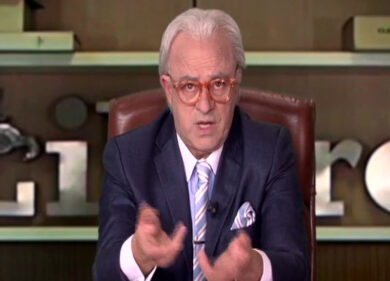 Maurizio Crozza torna live, ecco Vittorio Feltri…