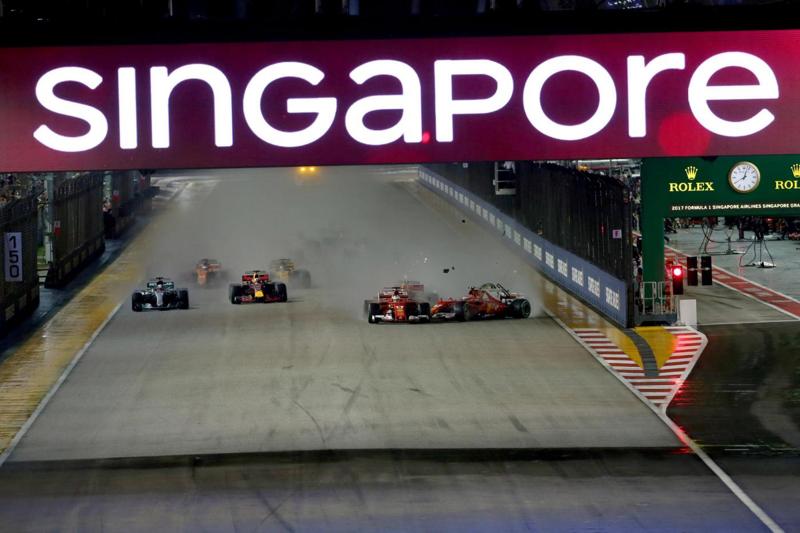 F1 disastro Ferrari a Singapore. Verstappen: “Io incolpevole, Vettel doveva..” F1 disastro Ferrari a Singapore. Verstappen: “Io incolpevole, Vettel doveva..”