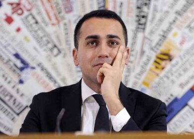 Di Maio, ecco la biografia che lo esalta: “Se fallisco lavapiatti a Bruxelles”