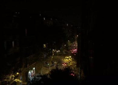 Spagna, proteste a Barcellona nella notte: ecco la reale situazione