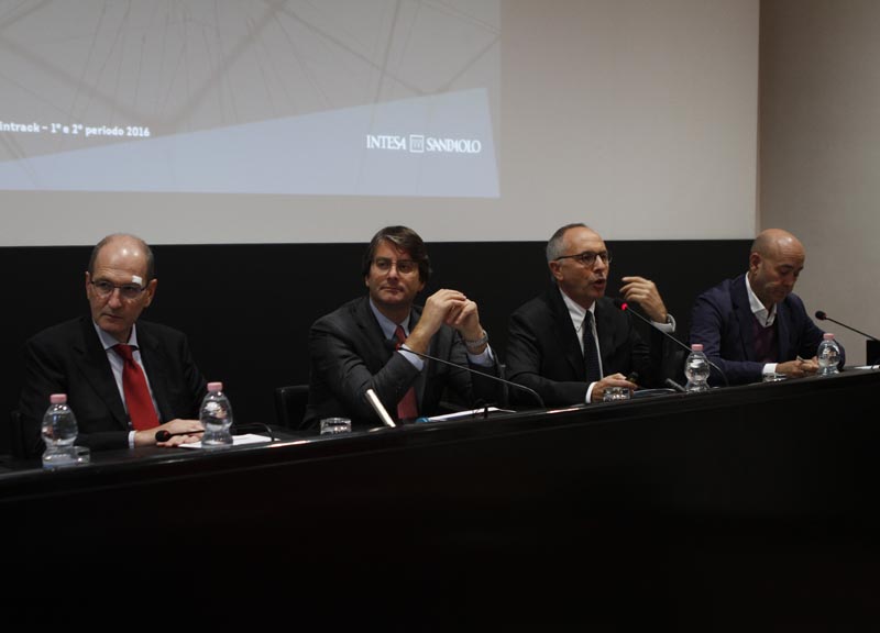 Galleria foto 'Intesa Sanpaolo: se lo sogni lo puoi fare. Al via la campagna SharingDreams' - foto 1