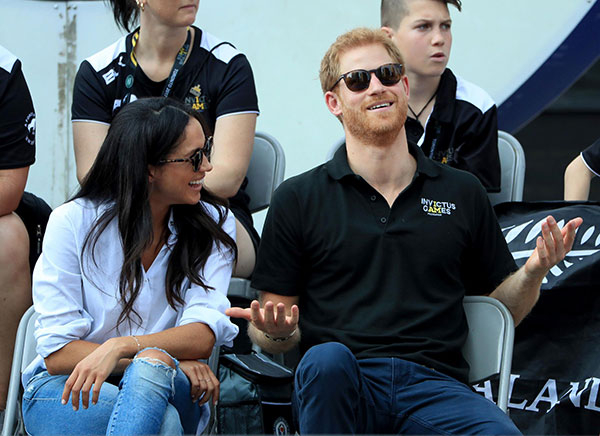 Gossip, Harry e Meghan Markle: debutto mano nella mano e pure primo bacio.FOTO Gossip, Harry e Meghan Markle: debutto mano nella mano e pure primo bacio.FOTO