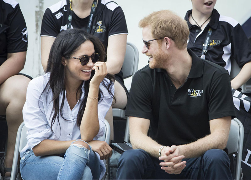 Gossip, Harry e Meghan Markle: debutto mano nella mano e pure primo bacio.FOTO Gossip, Harry e Meghan Markle: debutto mano nella mano e pure primo bacio.FOTO