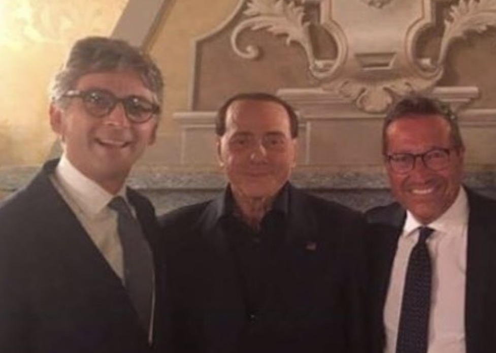 Galleria foto 'Seregno, l’appello a Berlusconi: “Fai dimettere il sindaco indagato”' - foto 1