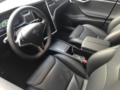 Tesla Model S, il nuovo concetto di performance e sicurezza