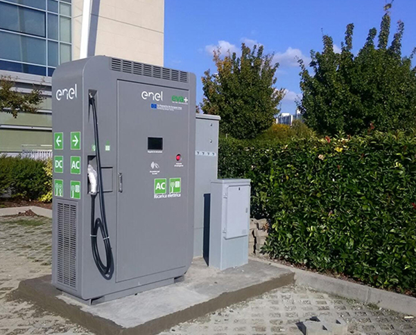 Progetto Eva+: con le prime 30 colonnine Enel parte la rete di ricarica veloce Progetto Eva+: con le prime 30 colonnine Enel parte la rete di ricarica veloce