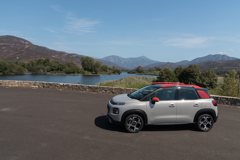 La “nuova vita“ di Fabio Volo con la Citroen C3 Aircross