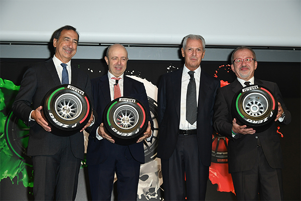 Pirelli debutta in Borsa e tiene nonostante il calo di Piazza Affari Pirelli debutta in Borsa e tiene nonostante il calo di Piazza Affari